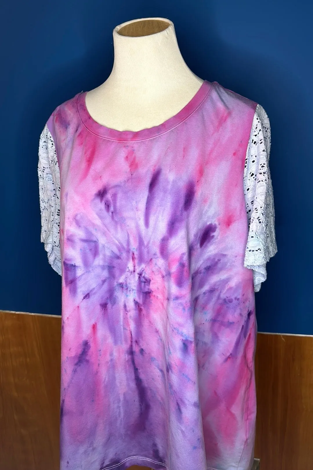 2X Tye dye top