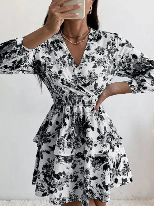 Chic Printed Pleated V-Neck Long Sleeve Dress