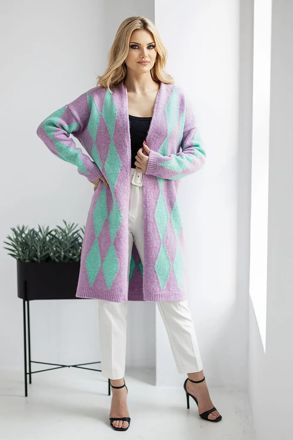 Long Knee Length Knitted Cardigan by PeeKaBoo | 3 Colour Options