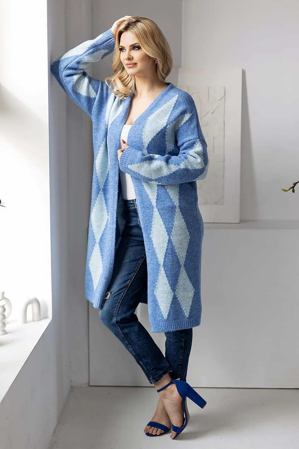 Long Knee Length Knitted Cardigan by PeeKaBoo | 3 Colour Options