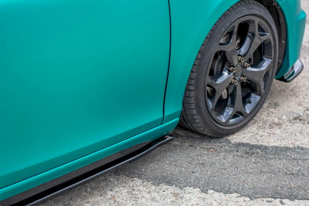 Maxton Design - SIDE SKIRTS DIFFUSERS VOLVO V40 R-DESIGN(2012-19)