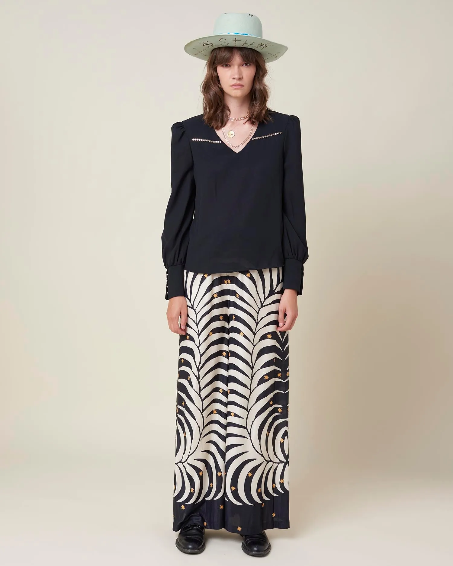Soft trousers with high waist