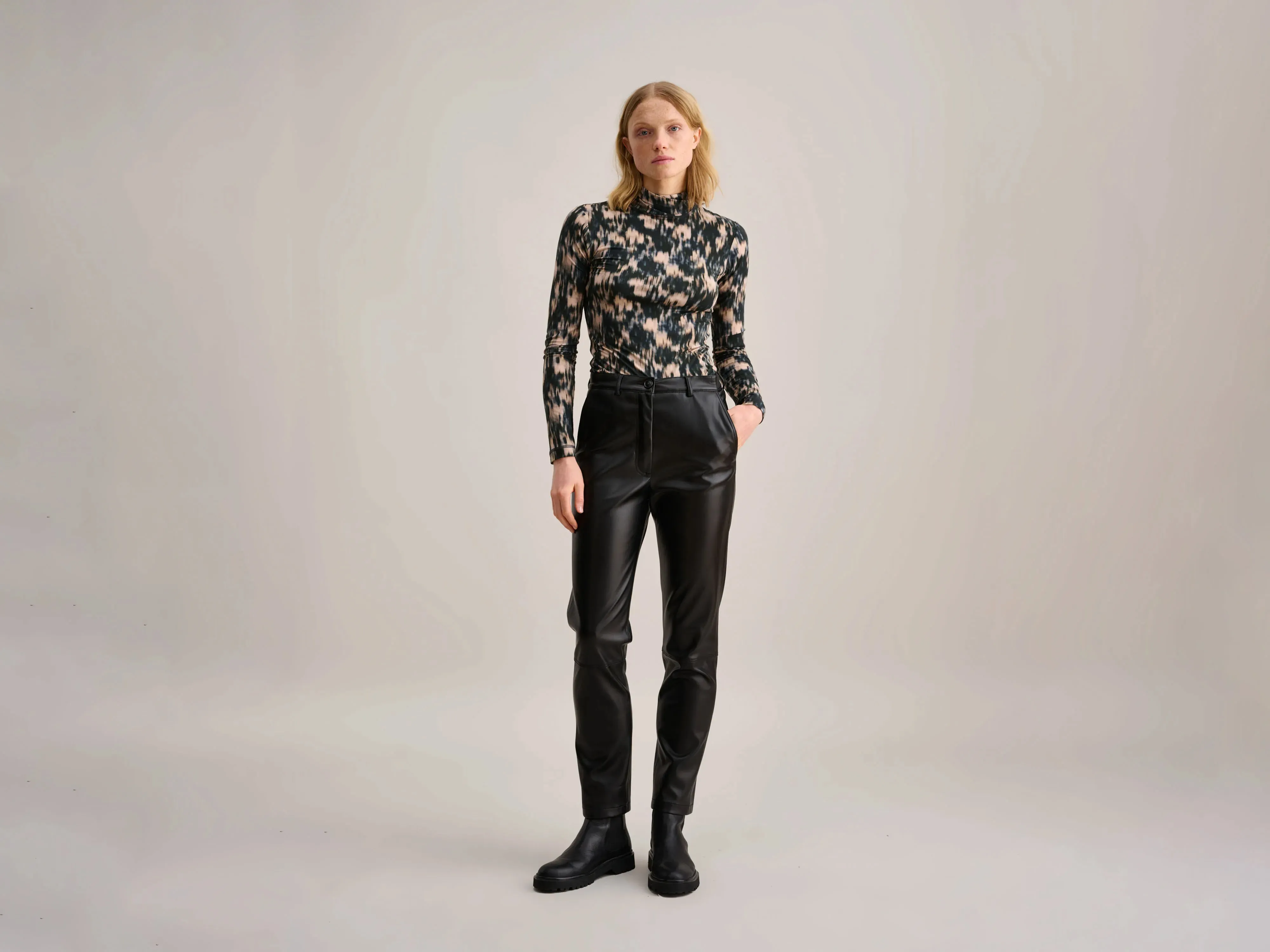 Voodoo Trousers (232 / W / BLACK)